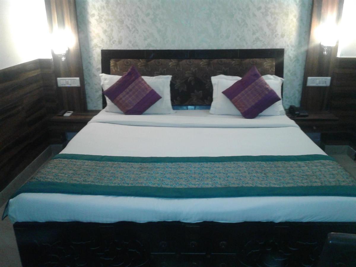 ניו דלהי Hotel Perfect Palace מראה חיצוני תמונה
