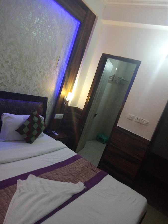 ניו דלהי Hotel Perfect Palace מראה חיצוני תמונה
